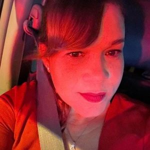 Meet your Posher, Eve